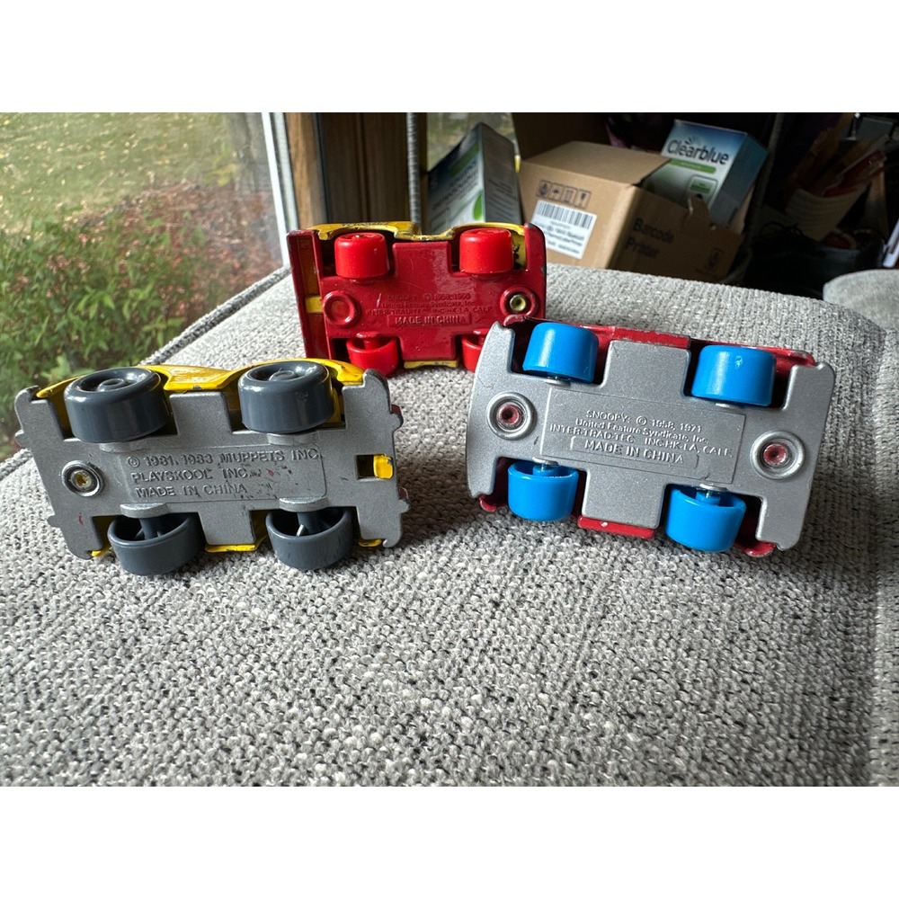 Vintage Playskool Muppets Peanuts‎ Vehicles Bert Snoopy Towing Car Toys - Picture 3 of 5
